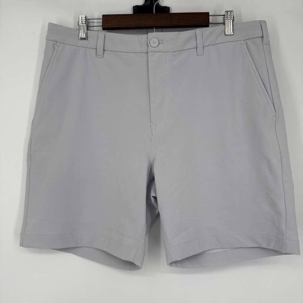 Mizzen + Main Gray Helmsman Performance Mens Chino Short 36W 8" Inseam Golf